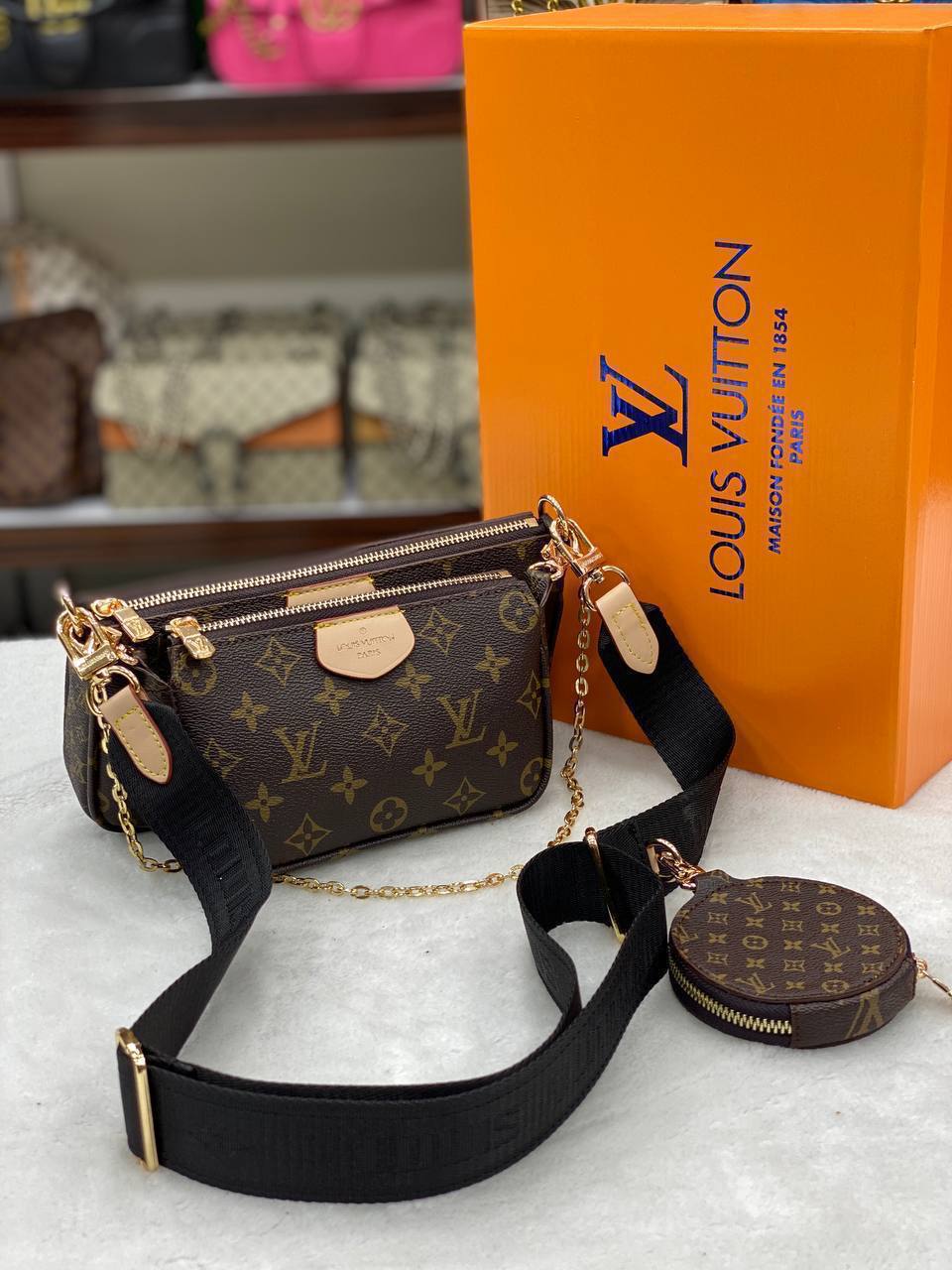 Louis vuitton Multi pochette black