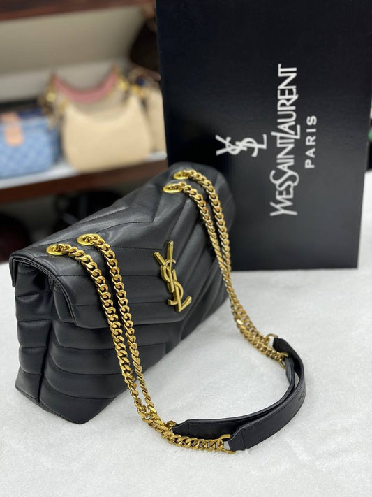 YSL Loulou medium black-gold size 29x21