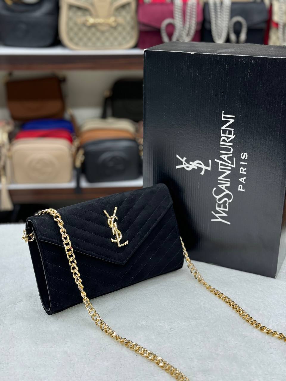 Yves Saint Laurent (YSL) Quilted Shoulder Bag 💫💫🖤 23x16cm
