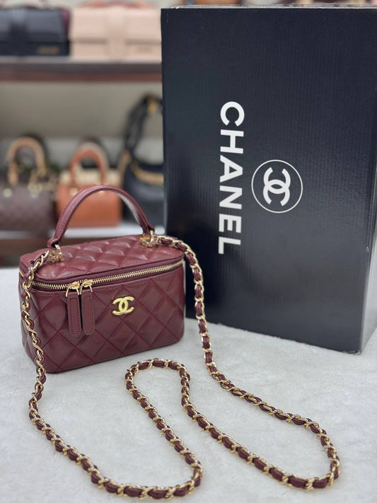 Chanel Small Vanity 17x11 cm