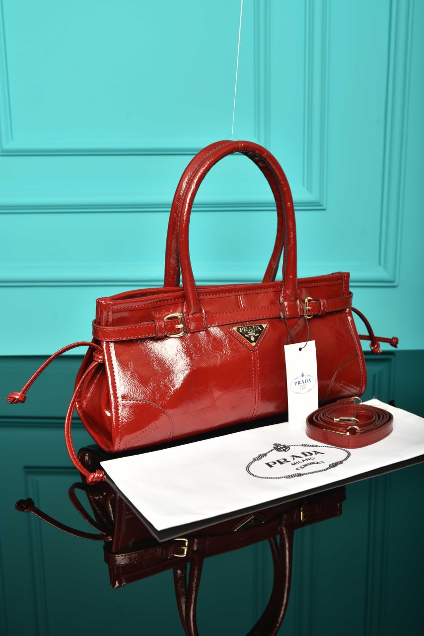 PRADA - Bonnie Leather Mini Handbag : 23.5 x 12 x 9 cm