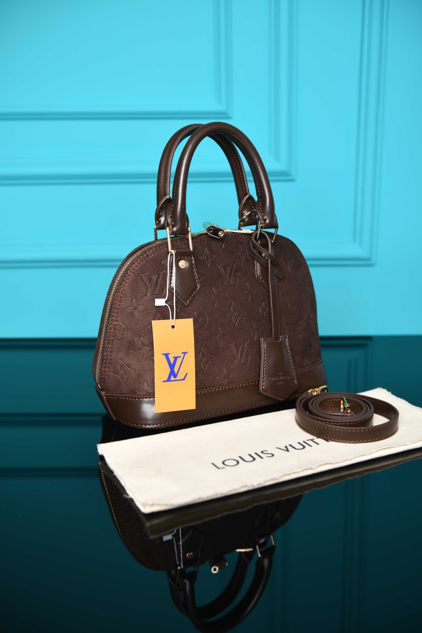 1650 - LOUIS VUITTON - Alma BB Bag in Suede 23.5 x 17.5 x 11.5 cm