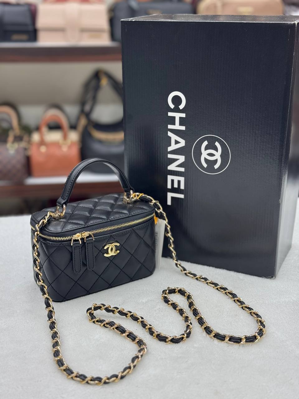 Chanel Small Vanity 💫🩶
17x11 cm