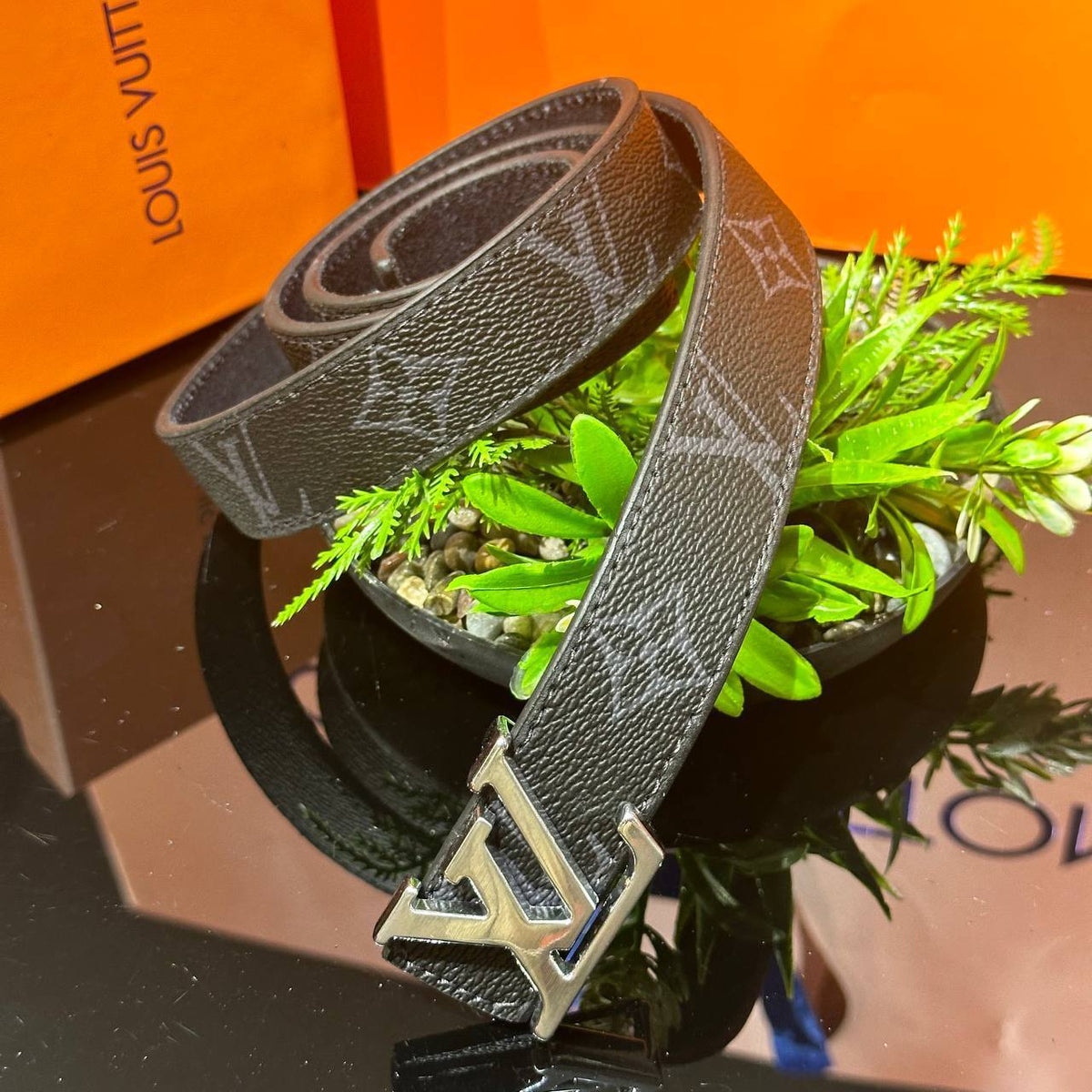 Louis Vuitton ζώνη monogram  κλασική μαυρο- γκρι- Ασήμι