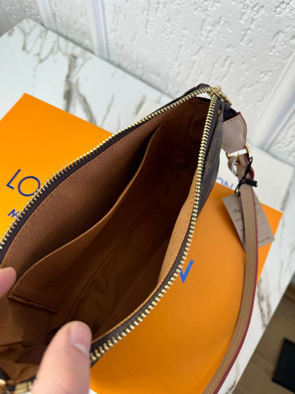 Louis vuitton - pochette Acsore monogram