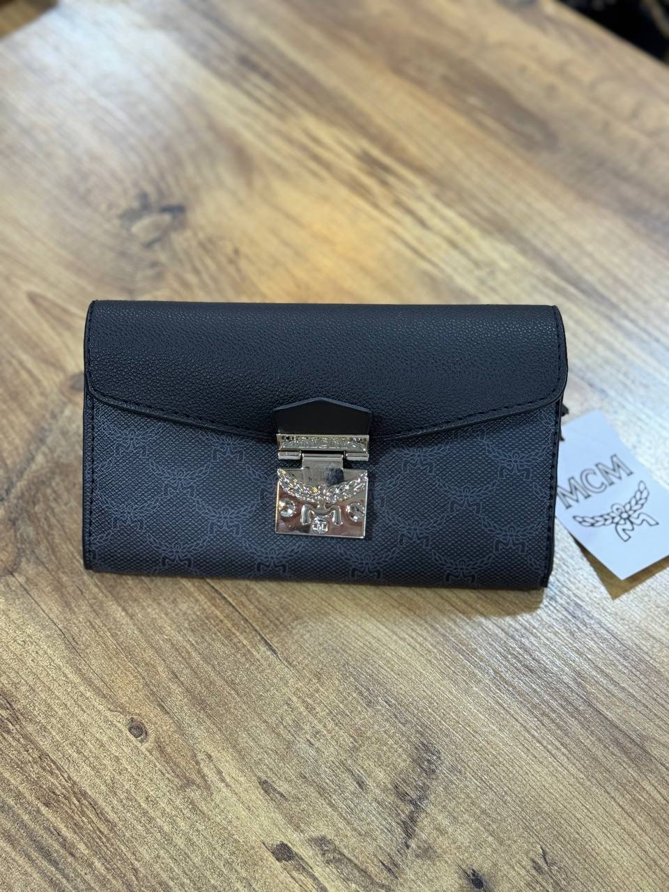 Mcm  μαύρο new  size20x12
