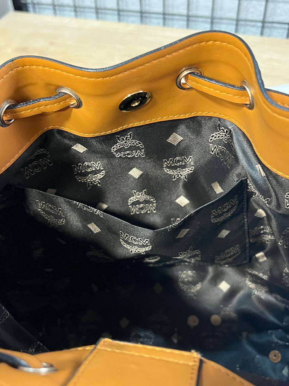 Mcm neo neo brown size 28x25