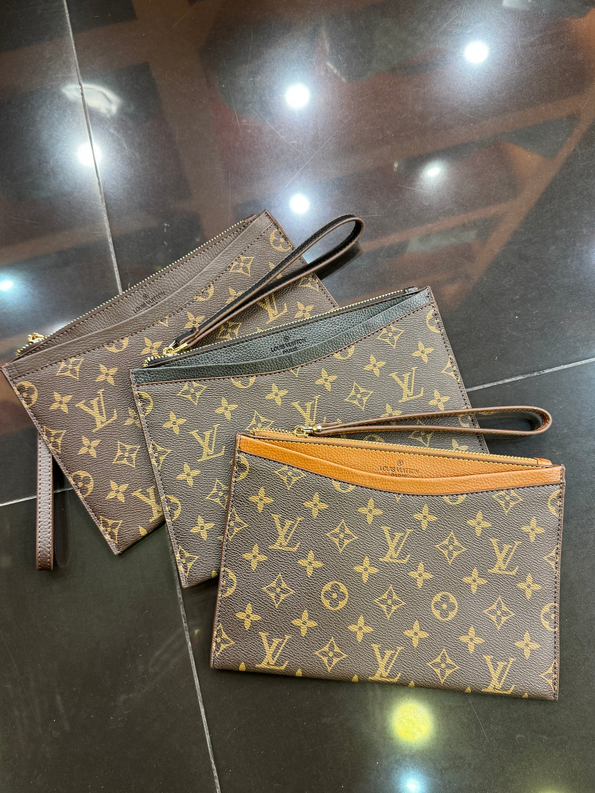 Louis Vuitton φάκελος καφέ σκούρο