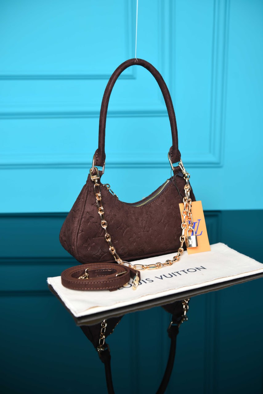2257 - LOUIS VUITTON - Catchy PM Bag in Suede : 24 × 10 × 6 cm