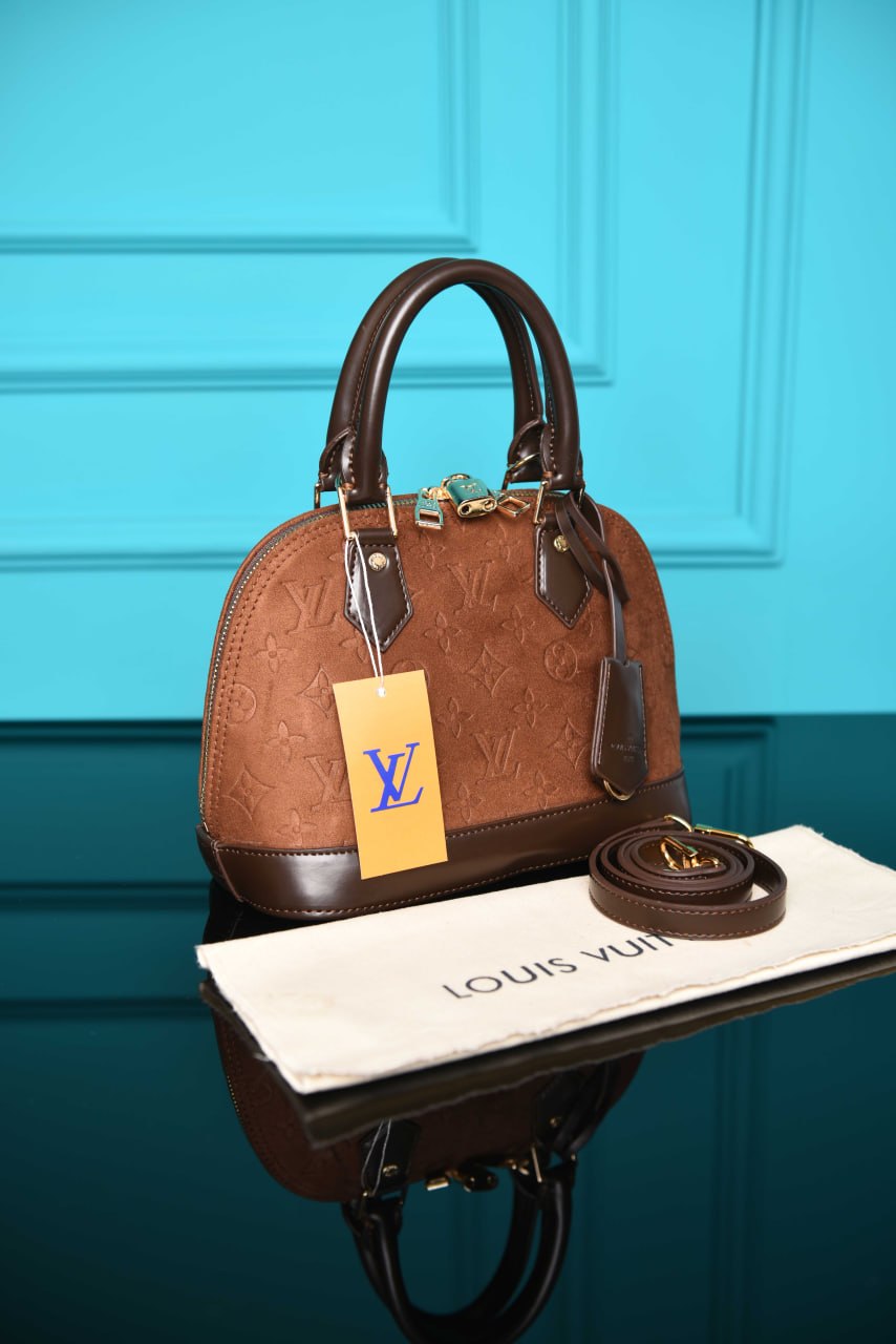 1650 - LOUIS VUITTON - Alma BB Bag in Suede 23.5 x 17.5 x 11.5 cm