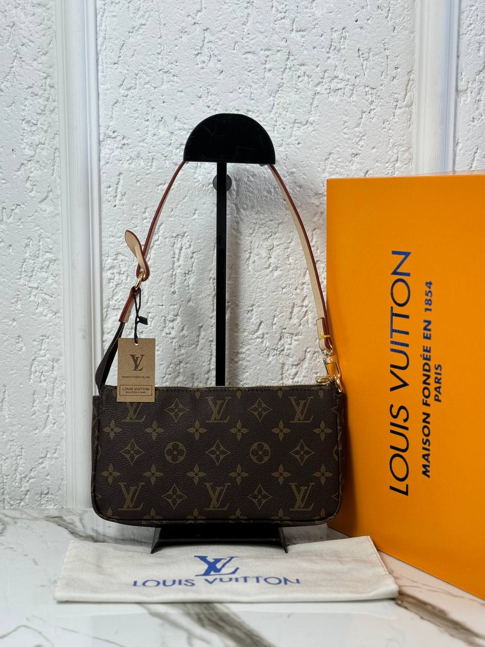 Louis vuitton - pochette Acsore monogram