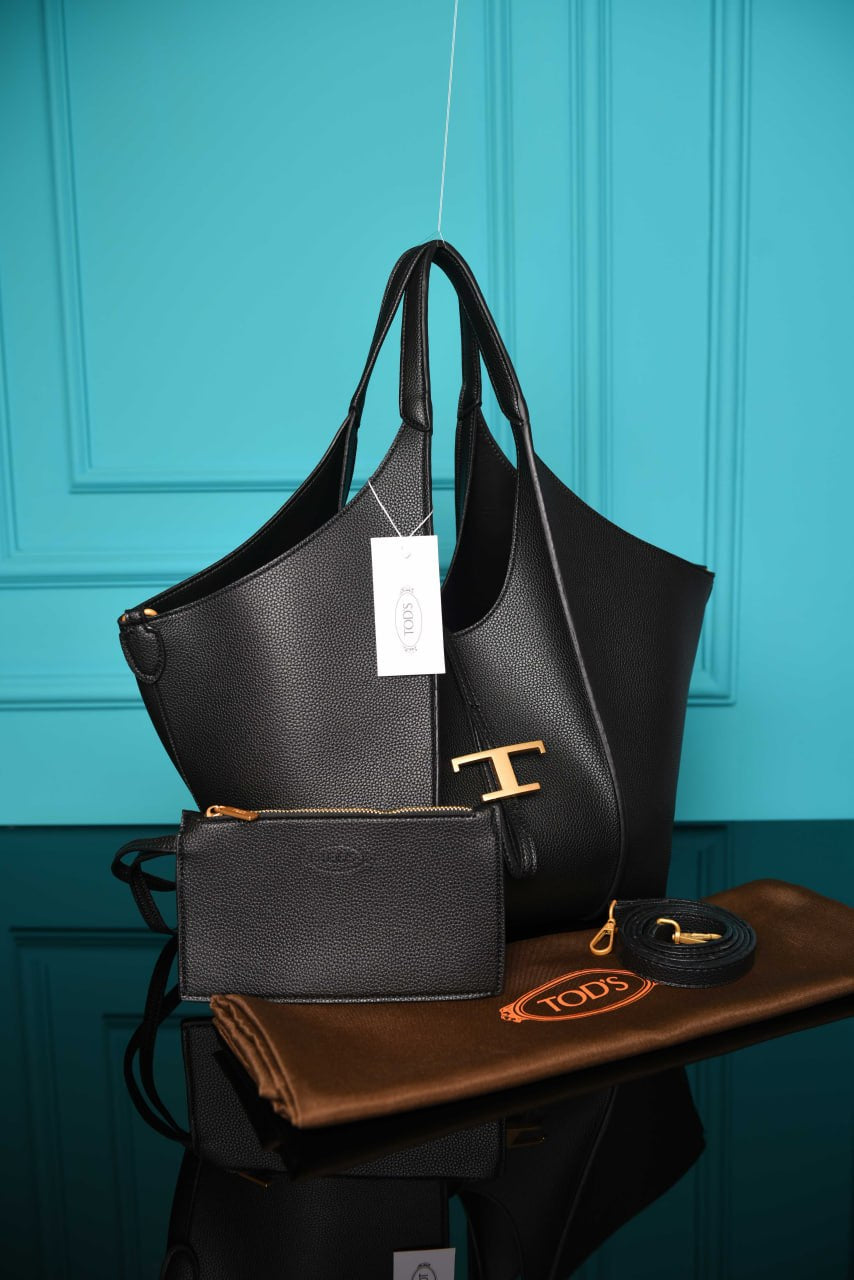 TOD’S - 
T Timeless Shopping Bag  Medium
Size 50 x 25