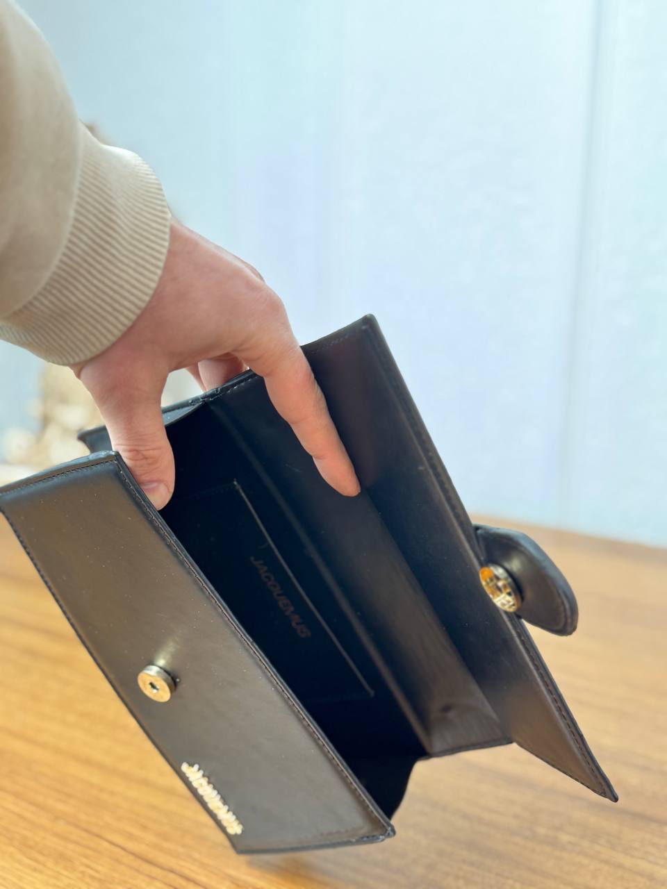 Jacquemus black 01