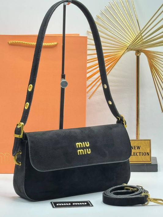MIU MIU SHOLDER BAG  SIZE ➡️15/28✨