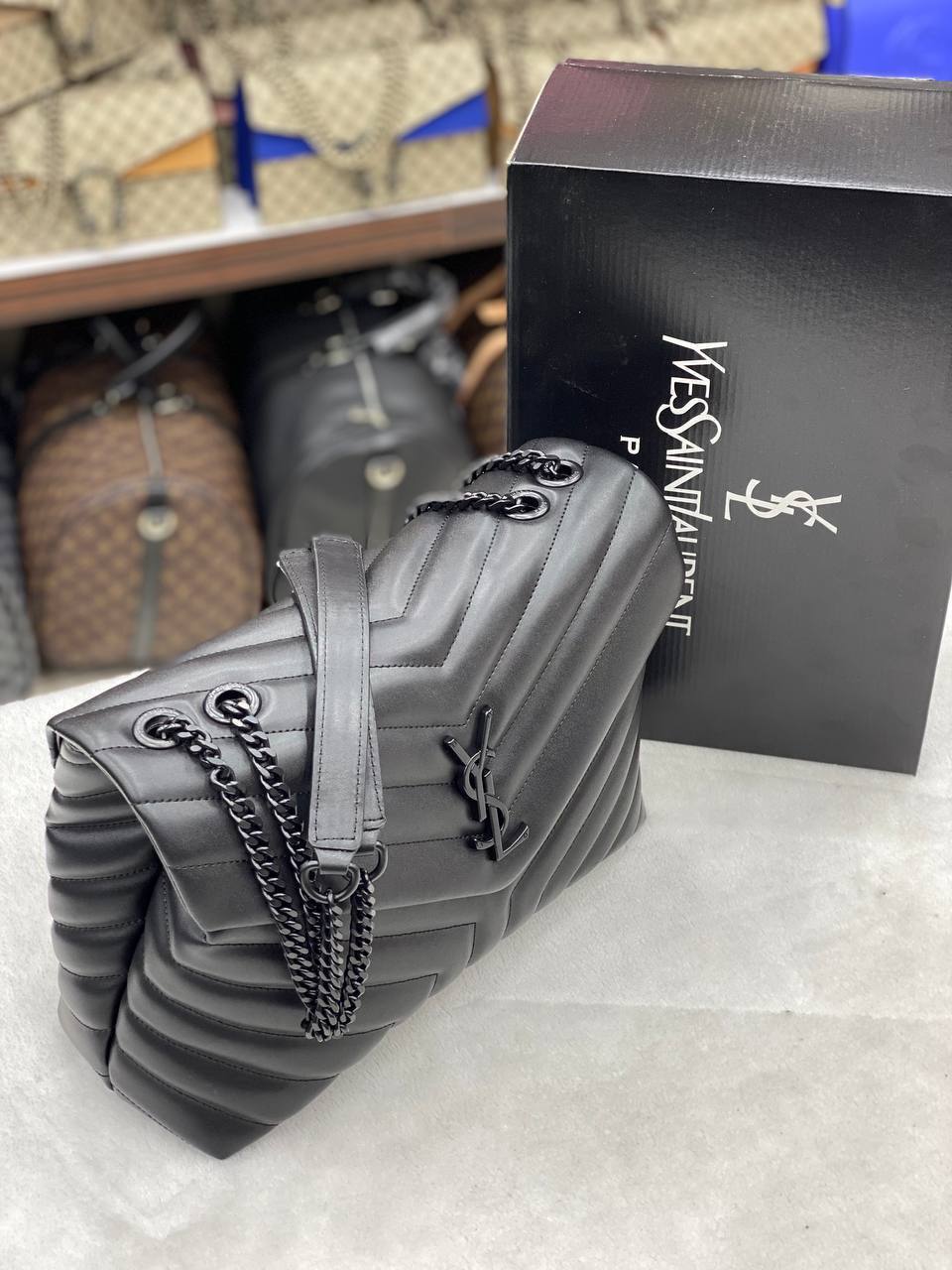 YSL Loulou big total black size 33x26