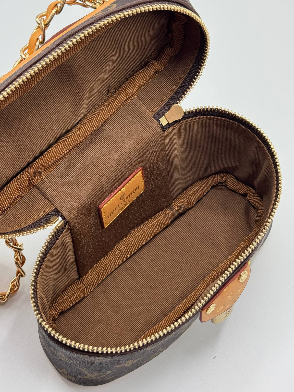 LOUIS VUITTON - Vanity Chain Pouch  19 × 11.5 × 6.5 cm