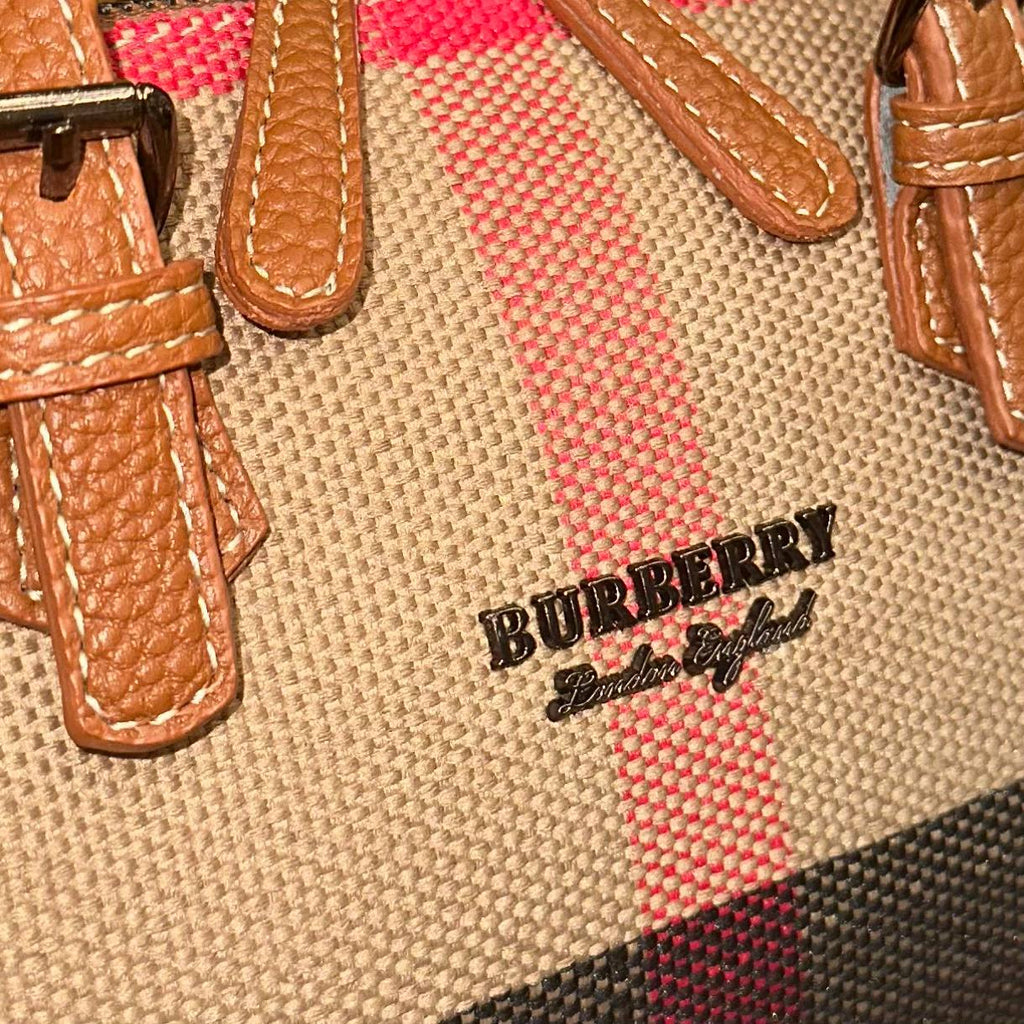 BURBERRY MİNİ SPEEDY SİZE = 20✖️14 cm