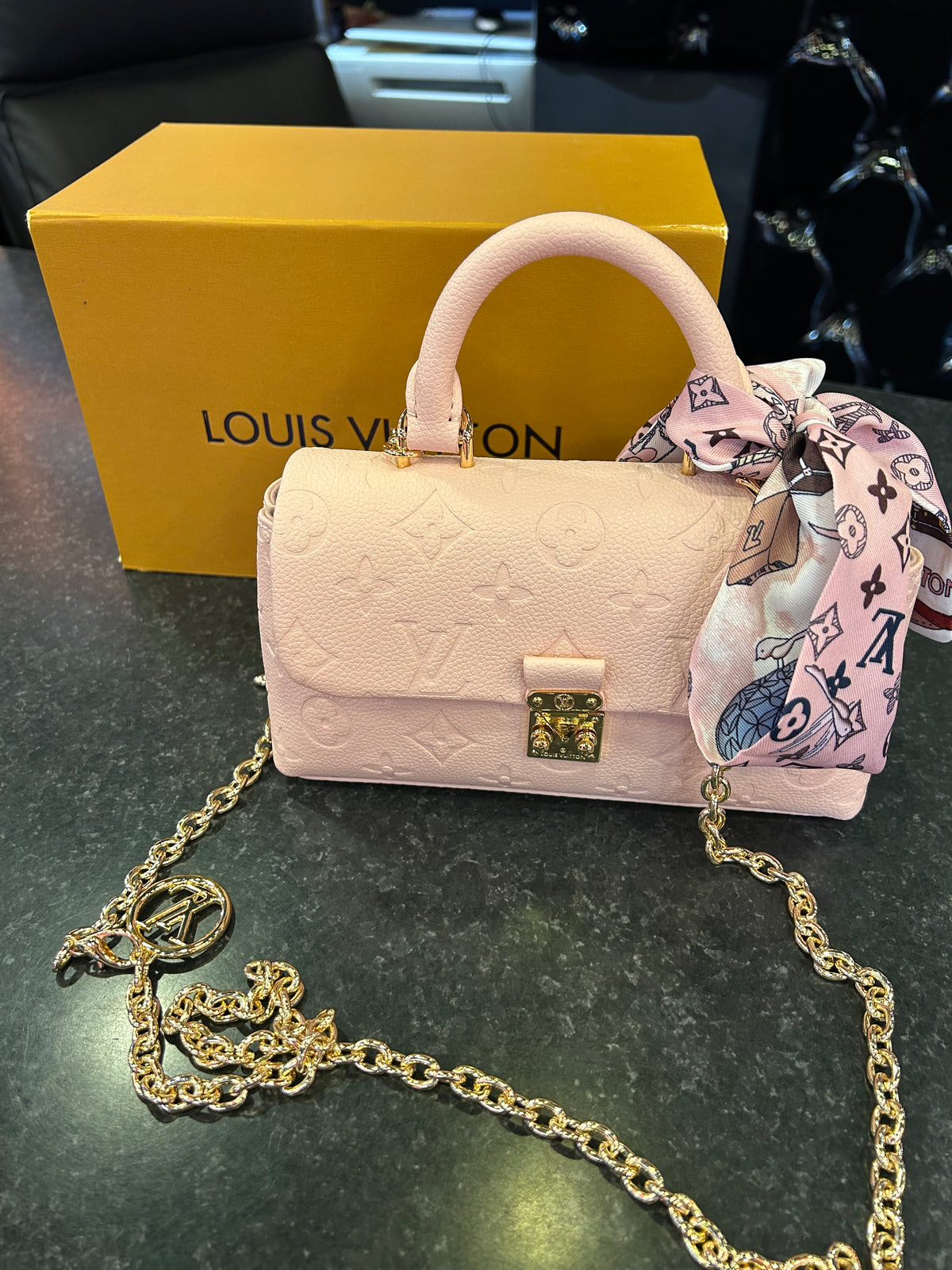 ✨LOUIS VUITTON ✨