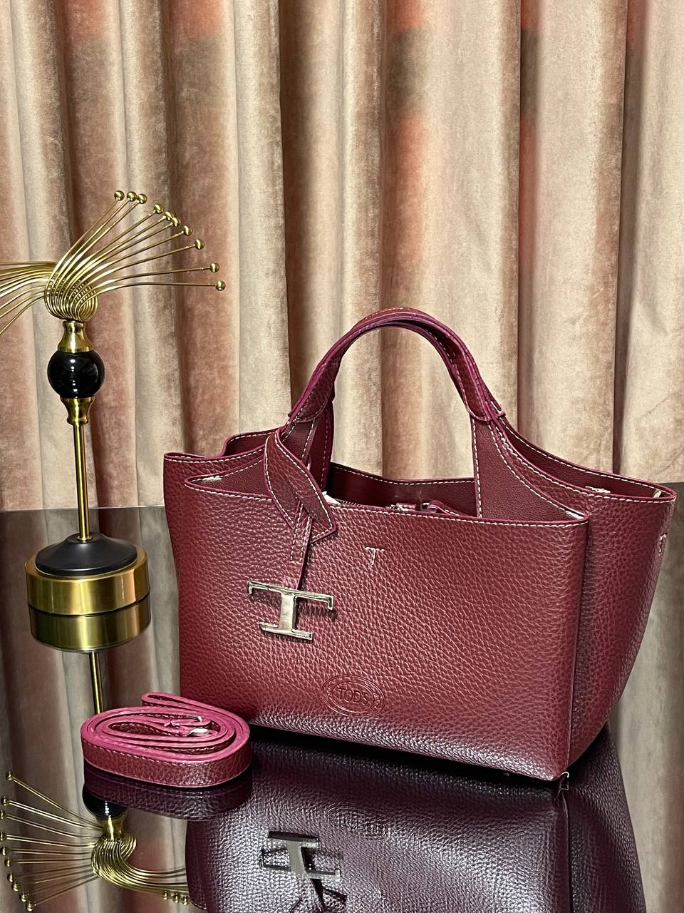 TOD’S μπορντό