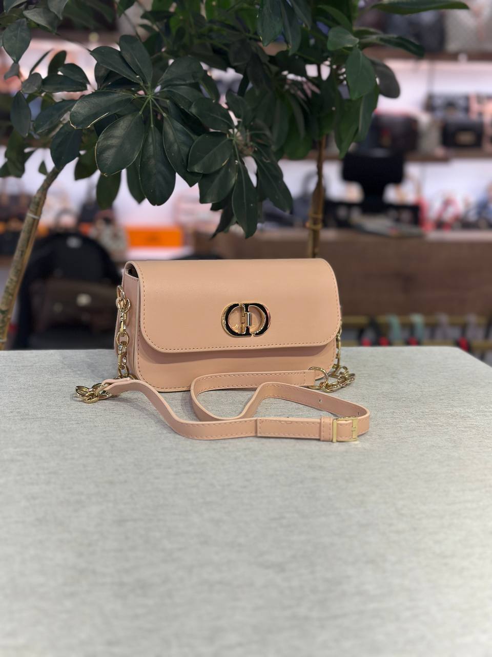 DIOR -  Dior 30 Montaigne Avenue : 23 × 13 × 6.5 cm