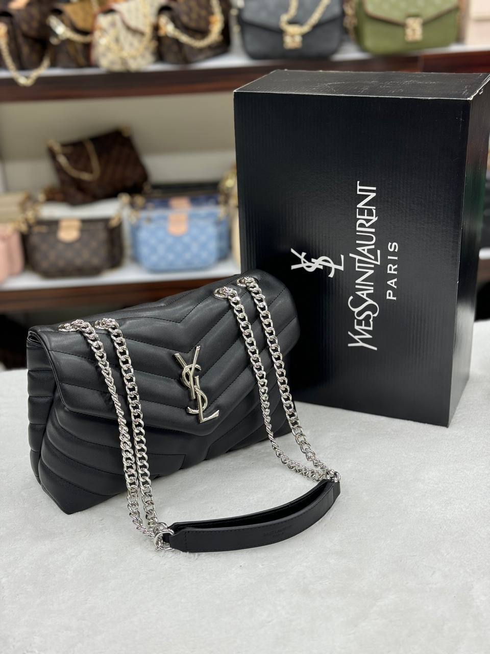 YSL Loulou medium black- silver size 29x21