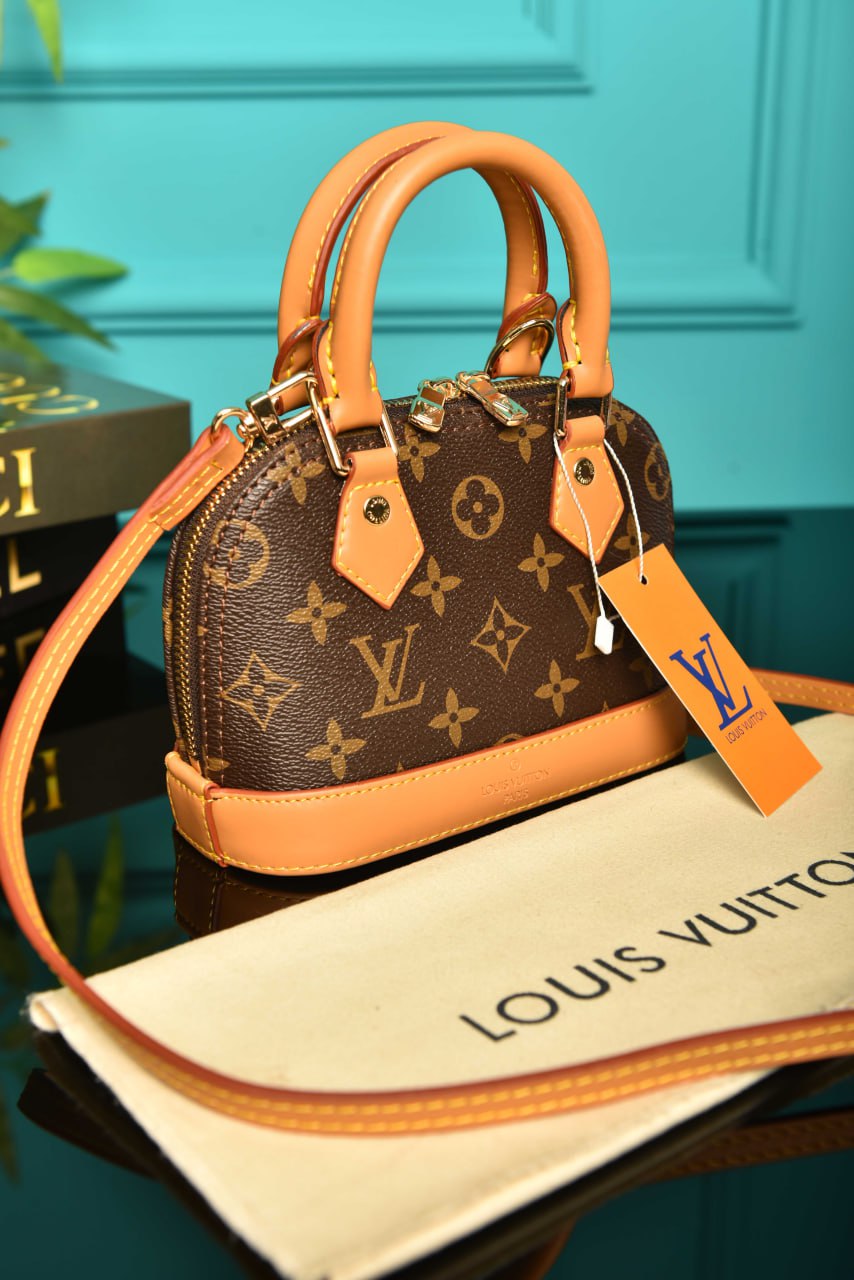 Lv monogram Alma nano size :12x18
