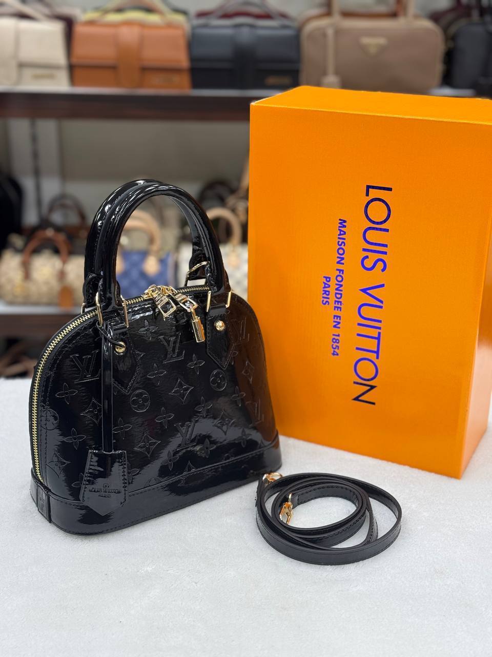 Louis vuitton - Alma BB monogram vinyl