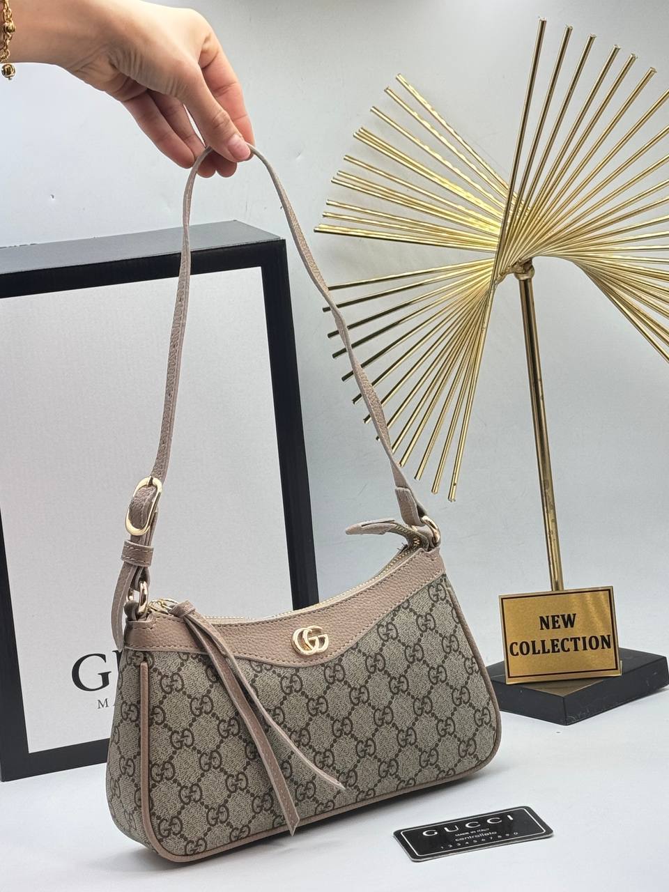 Gucci μπεζ