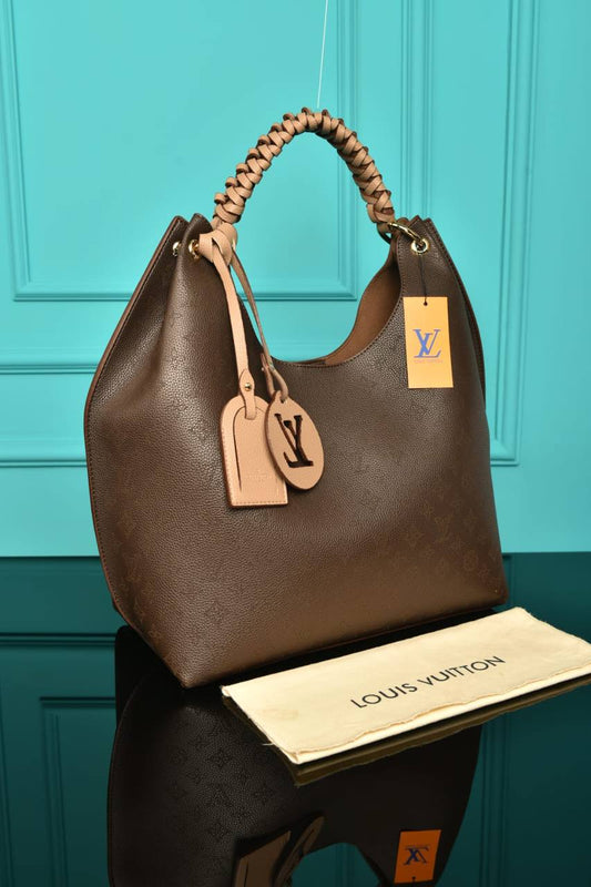 Louis Vuitton Carmel size:35x40x17cm